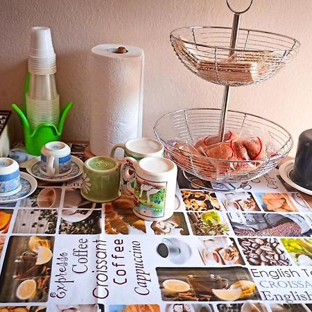 Domumontegrappa - Appartamento Indipendente Con Giardino - Sestu Kültér fotó