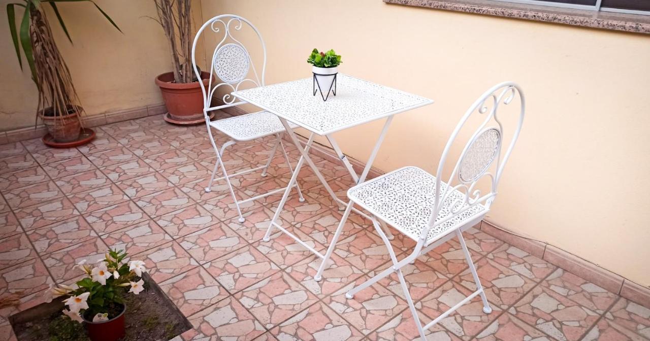 Domumontegrappa - Appartamento Indipendente Con Giardino - Sestu Kültér fotó
